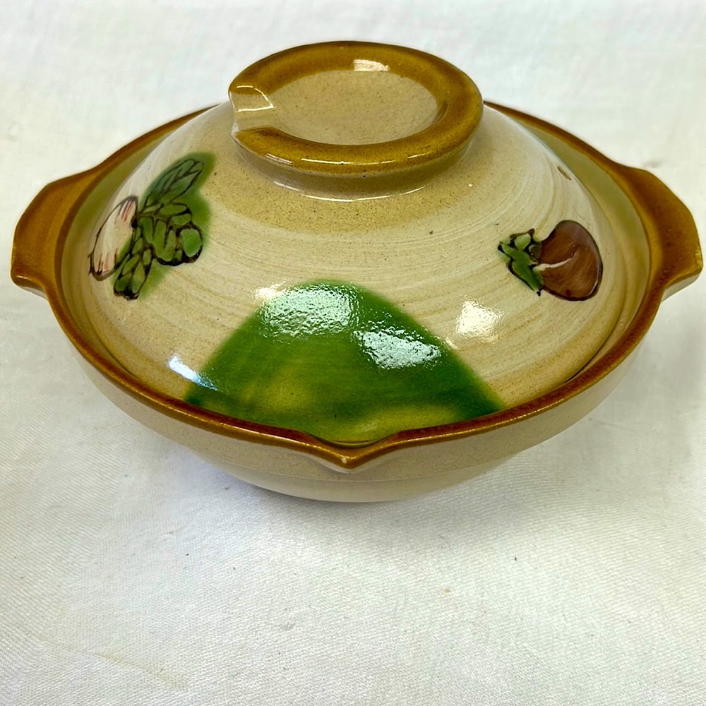 Art pottery glazed veggie design lidded hot pot